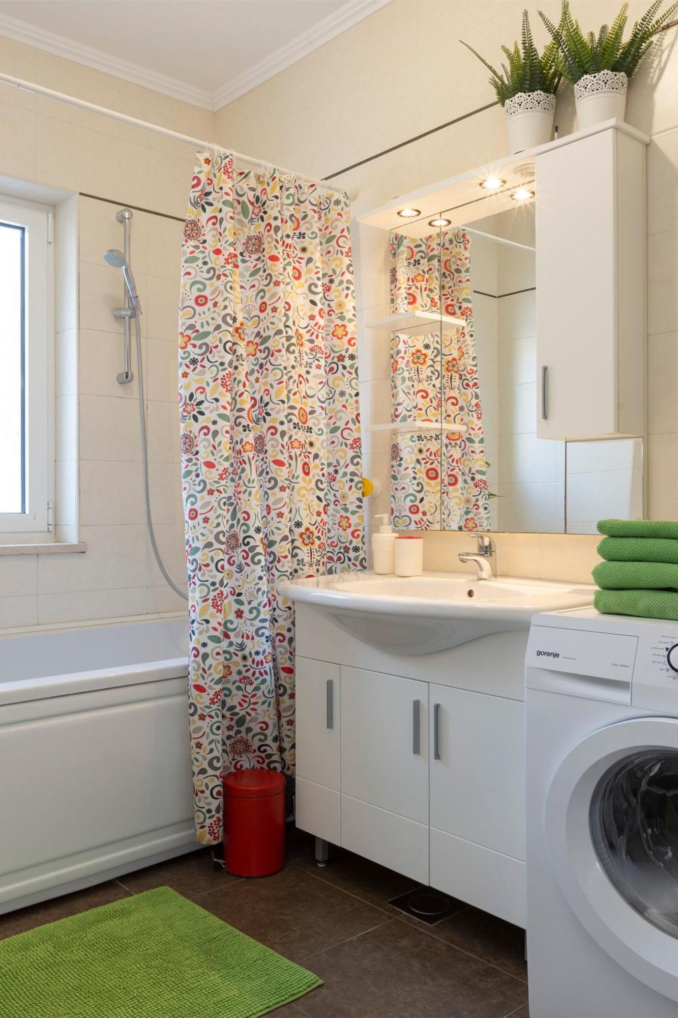 Apartment Deluxe Bellevue Затон Екстер'єр фото